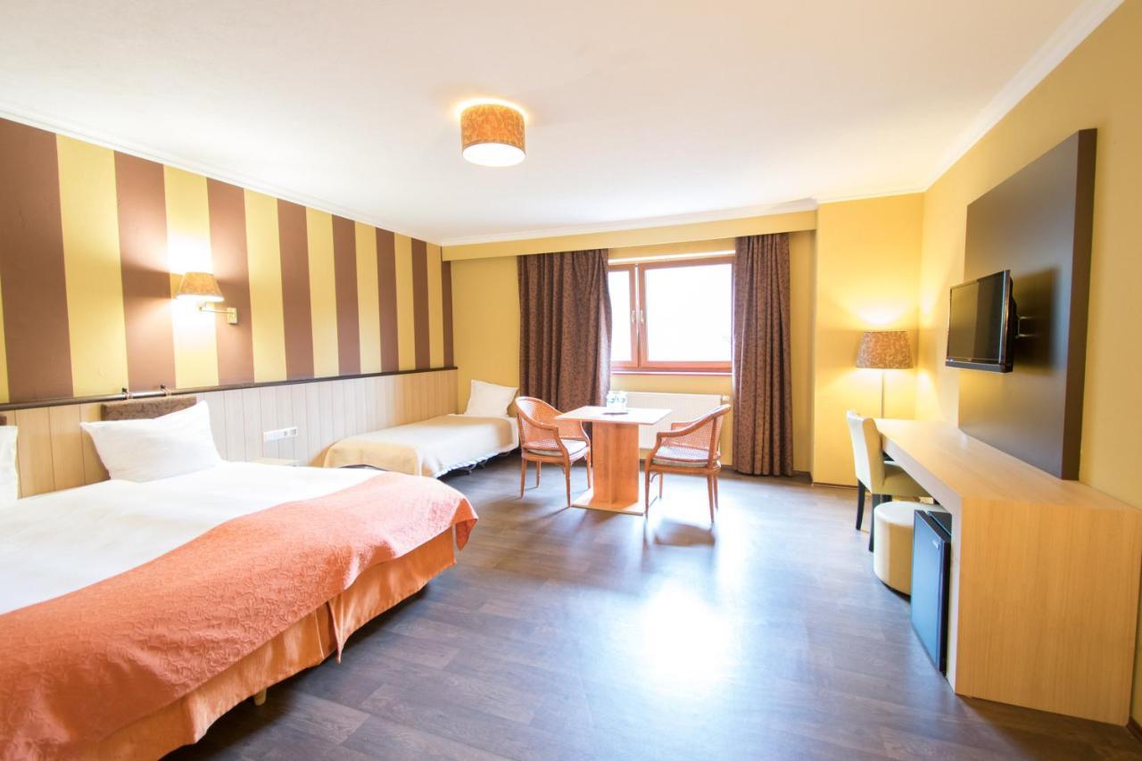 Aux Tanneries De Wiltz Hotel Bagian luar foto